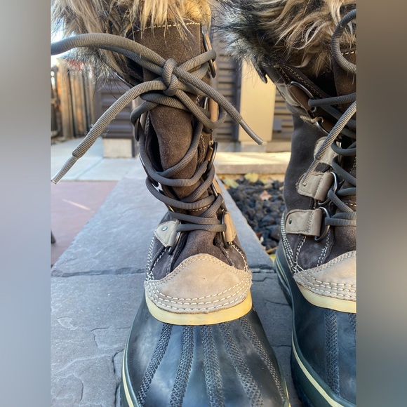 Sorel Joan of Arctic Waterproof Winter Boots | US 8 | EUC | Shale and Caramel - Picture 9 of 13